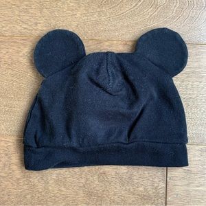 3/$10 DISNEY H&M Baby boy Mickey Mouse hat 2-4m organic